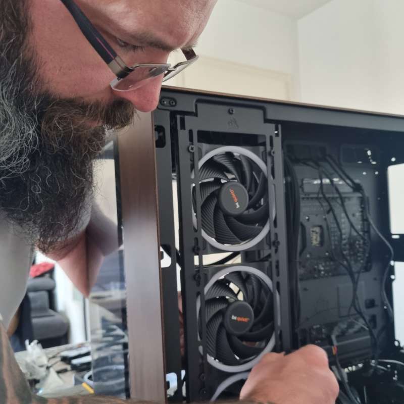 Js info - Réalisations informatiques, montage de pc neuf