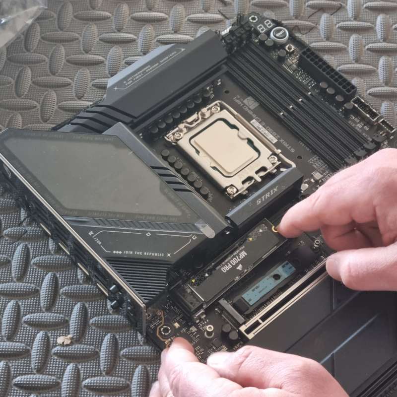 Js info - Réalisations informatiques, montage de pc neuf