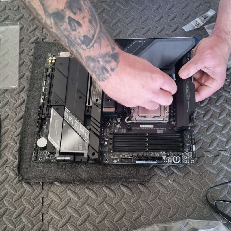 Js info - Réalisations informatiques, montage de pc neuf