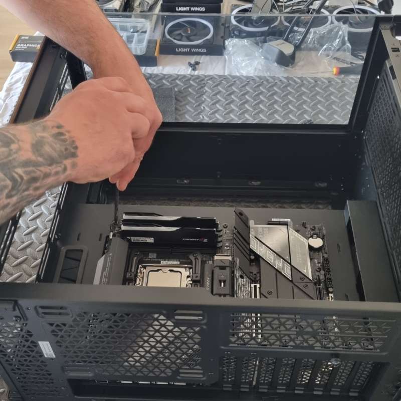 Js info - Réalisations informatiques, montage de pc neuf